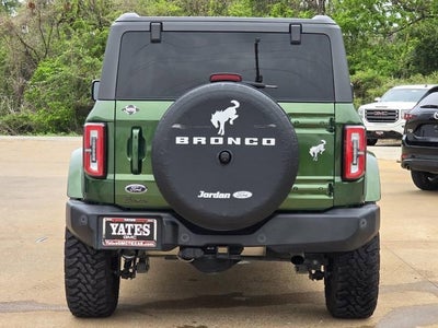 2022 Ford Bronco Base