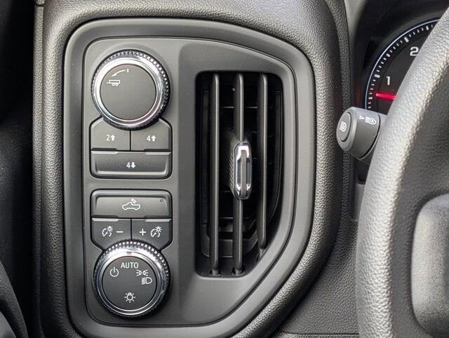 2024 GMC Sierra 2500 HD Pro