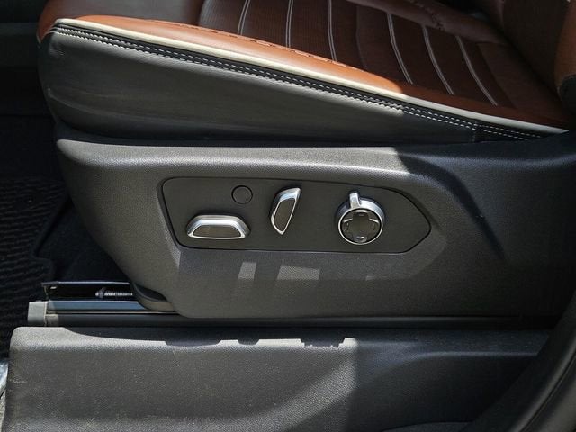 2025 GMC Sierra 3500 HD Denali Ultimate DRW