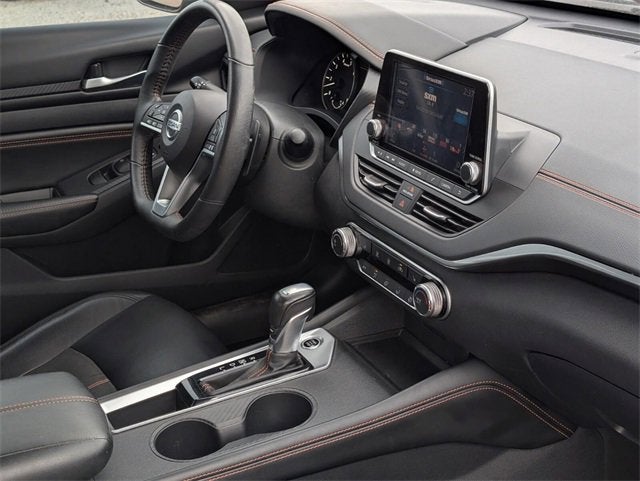 2022 Nissan Altima 2.0 SR