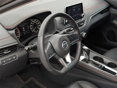 2022 Nissan Altima 2.0 SR