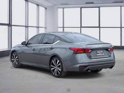2022 Nissan Altima 2.0 SR
