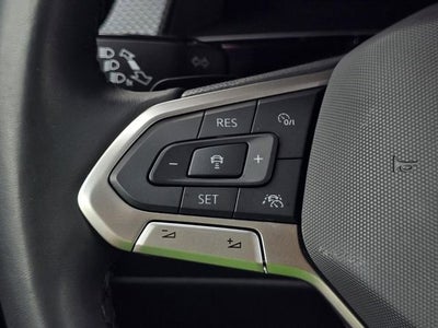 2025 Volkswagen Atlas Cross Sport 2.0T SEL R-Line Black