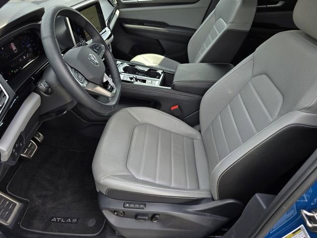 2025 Volkswagen Atlas Cross Sport 2.0T SEL R-Line Black