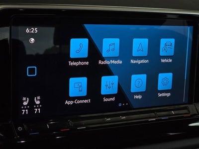 2025 Volkswagen Atlas Cross Sport 2.0T SE w/Technology