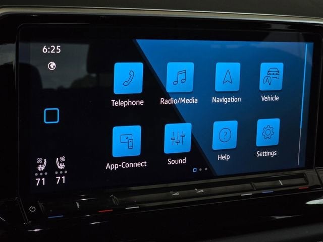 2025 Volkswagen Atlas Cross Sport 2.0T SE w/Technology
