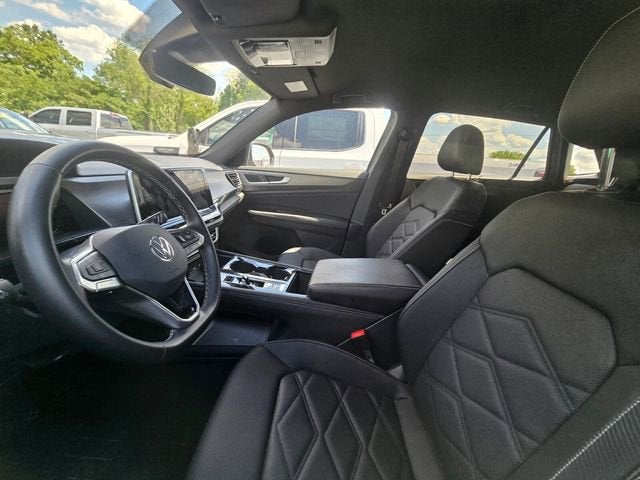 2025 Volkswagen Atlas Cross Sport 2.0T SE w/Technology