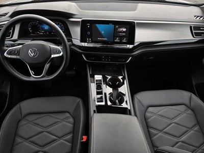 2025 Volkswagen Atlas Cross Sport 2.0T SE w/Technology