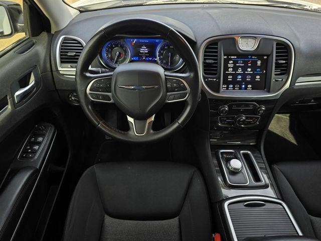 2021 Chrysler 300 Touring
