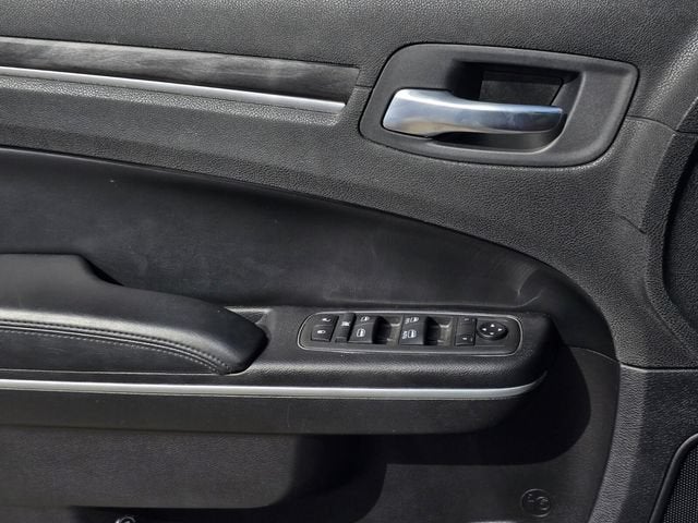 2021 Chrysler 300 Touring