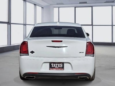 2021 Chrysler 300 Touring