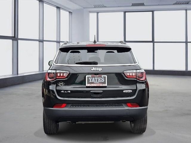 2023 Jeep Compass Latitude Lux