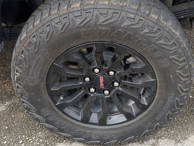 2023 GMC Sierra 1500 AT4X