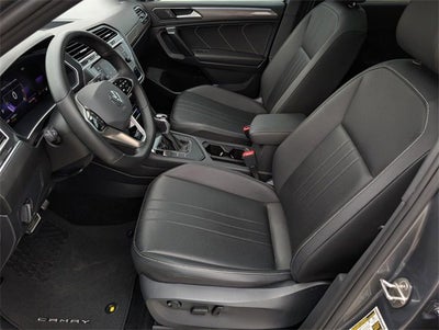 2023 Volkswagen Tiguan SE R-Line Black