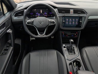2023 Volkswagen Tiguan SE R-Line Black