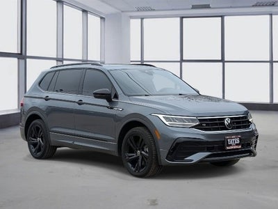 2023 Volkswagen Tiguan SE R-Line Black
