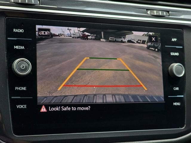 2023 Volkswagen Tiguan SE R-Line Black