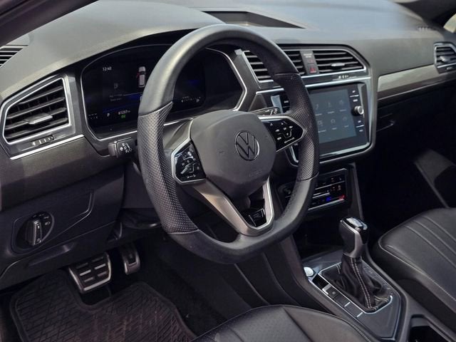 2023 Volkswagen Tiguan SE R-Line Black