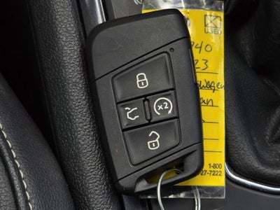2023 Volkswagen Tiguan SE R-Line Black