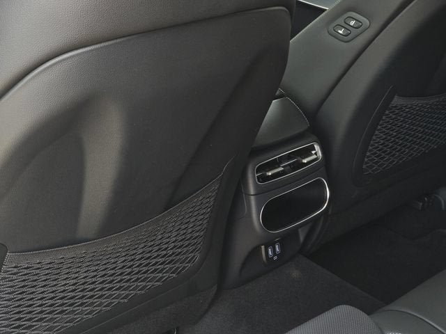 2024 Genesis GV70 2.5T