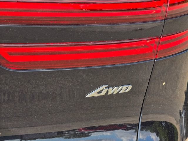 2024 Genesis GV70 2.5T