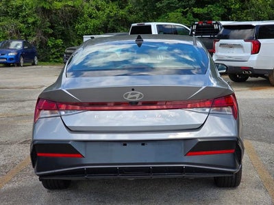 2025 Hyundai Elantra SEL Convenience