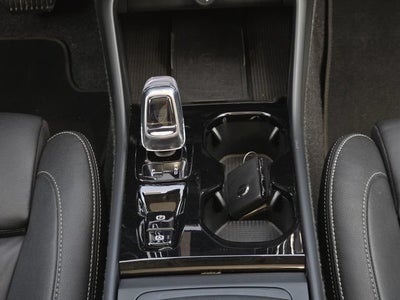 2025 Volvo XC40 Plus Bright Theme