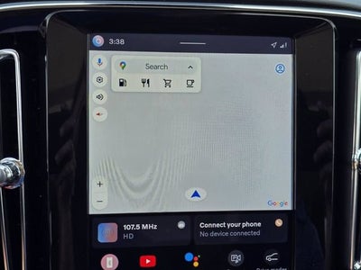 2025 Volvo XC40 Plus Bright Theme