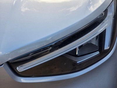 2025 Volvo XC40 Plus Bright Theme