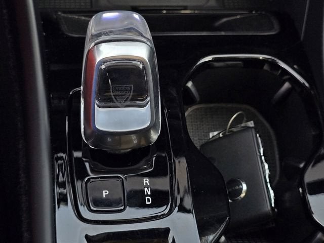 2025 Volvo XC40 Plus Bright Theme