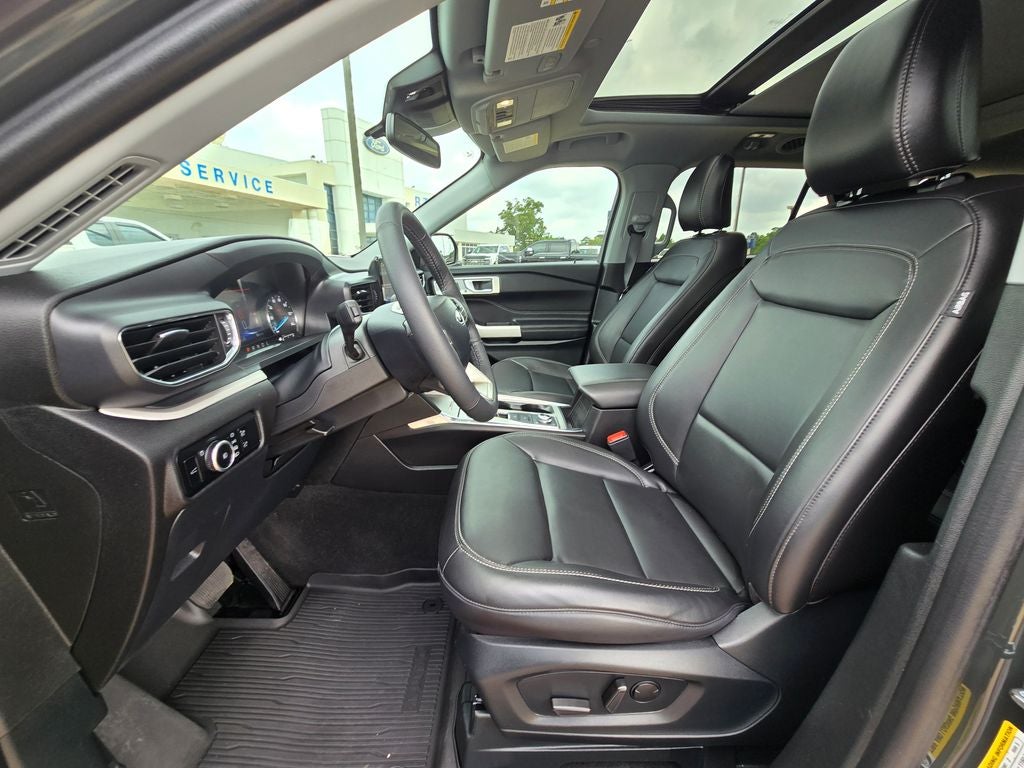 2024 Ford Explorer XLT