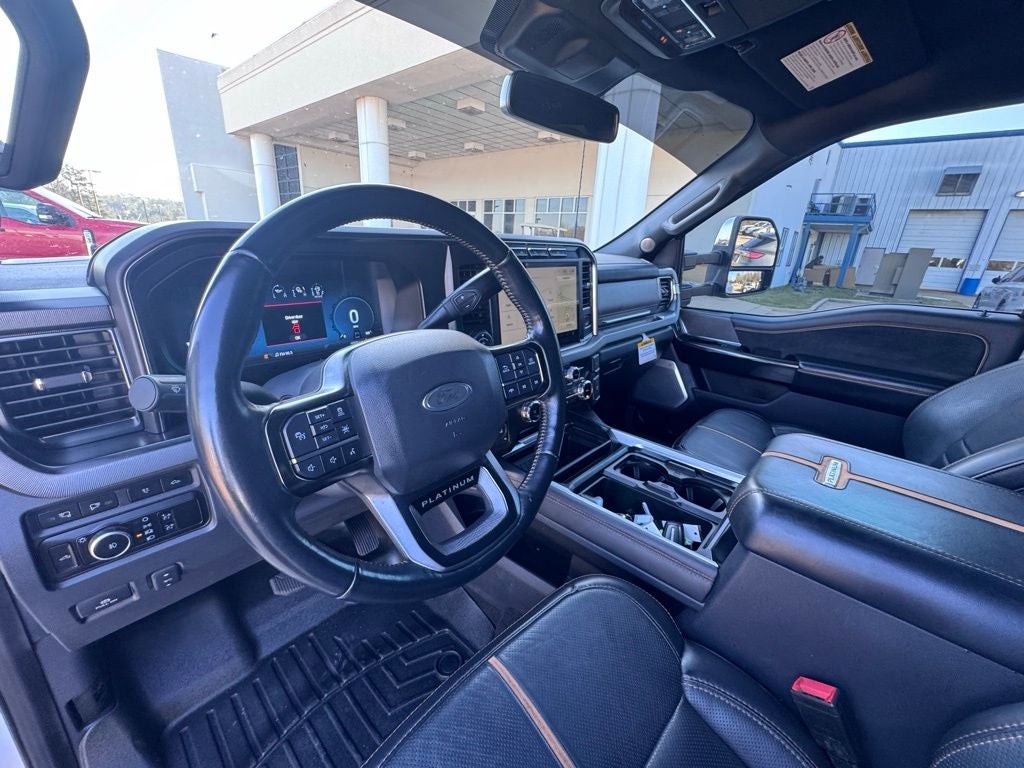 2023 Ford F-450SD Platinum DRW