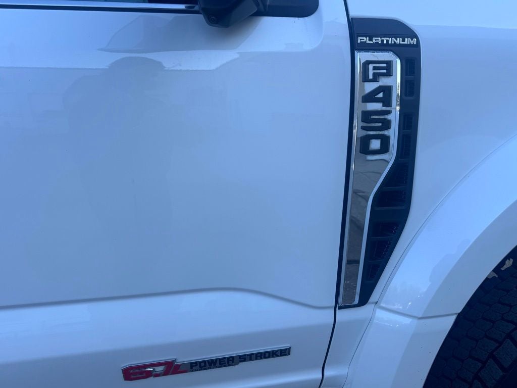 2023 Ford F-450SD Platinum DRW