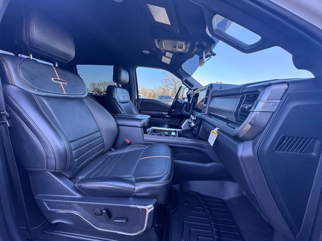 2023 Ford F-450SD Platinum DRW