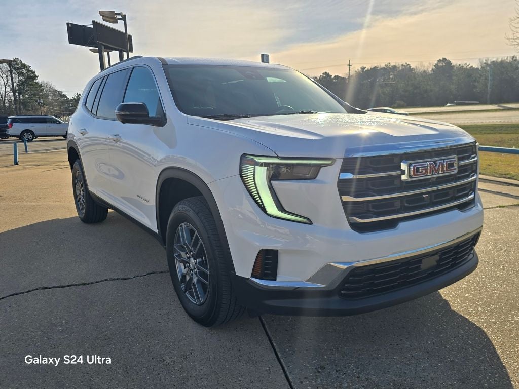 2025 GMC Acadia Elevation