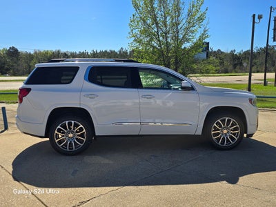2023 GMC Acadia Denali