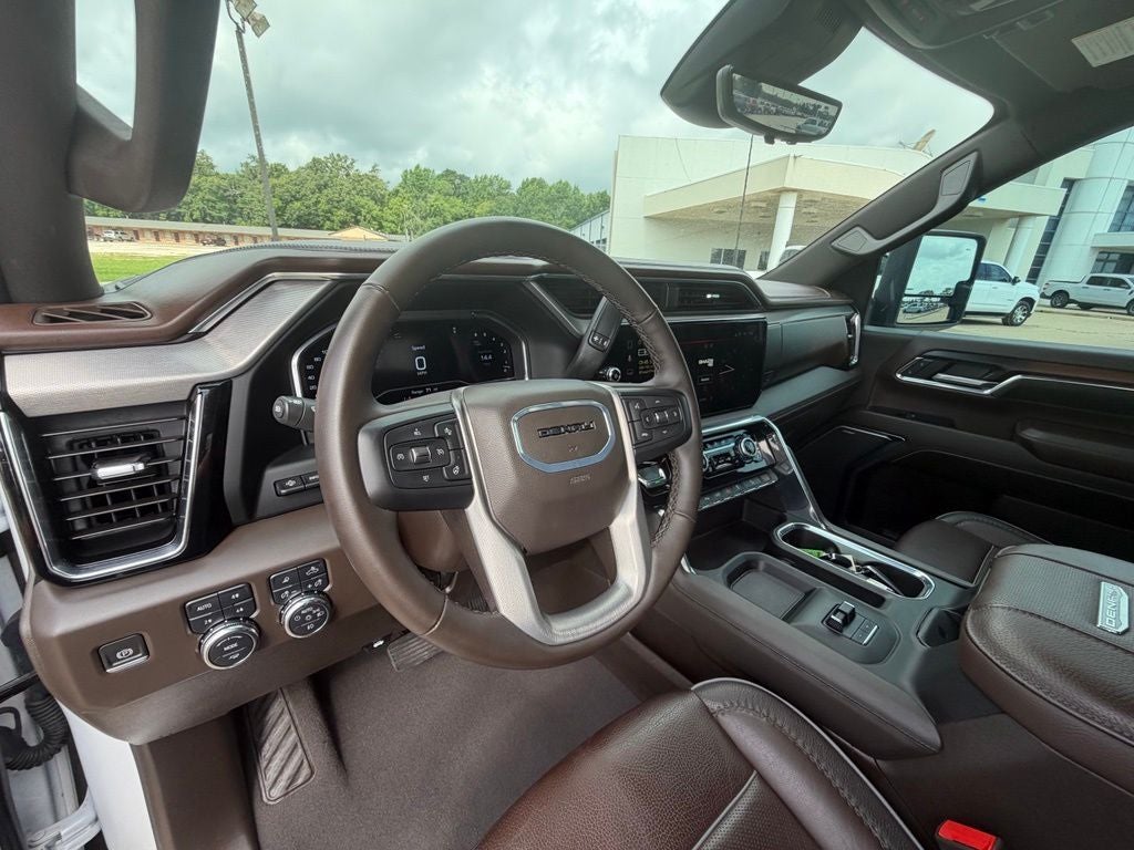 2024 GMC Sierra 2500HD Denali