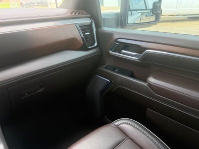 2024 GMC Sierra 2500HD Denali