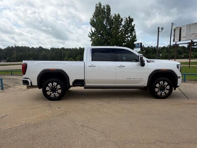 2024 GMC Sierra 2500HD Denali