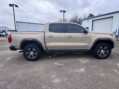 2024 GMC Canyon AT4