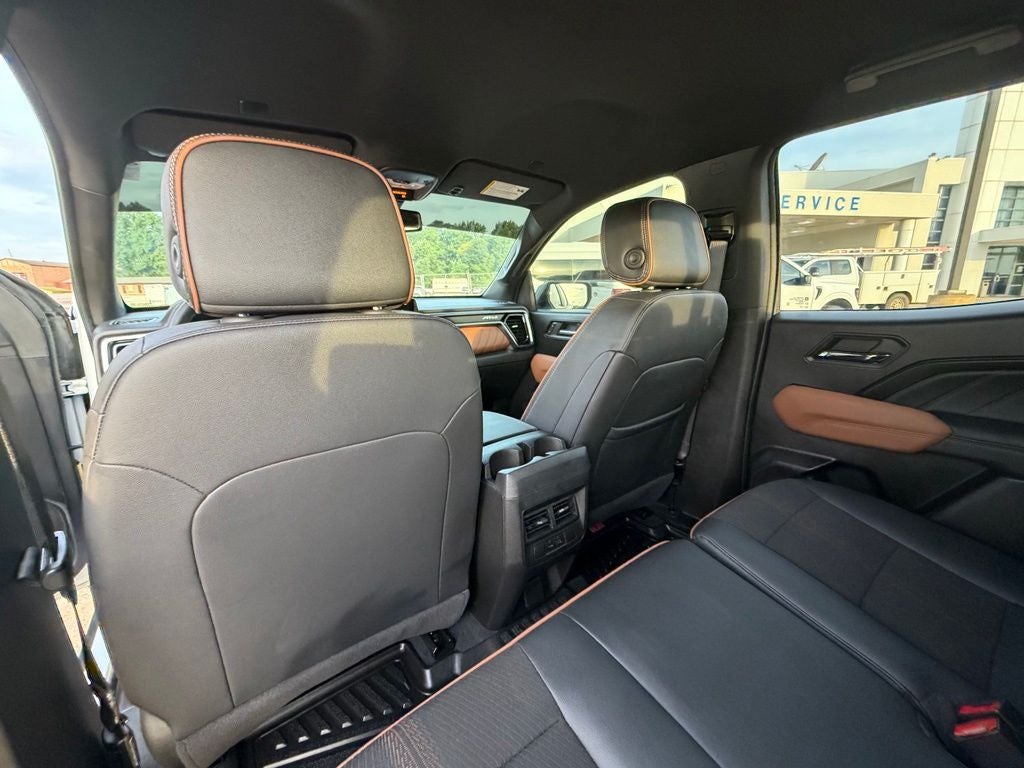 2024 GMC Canyon AT4