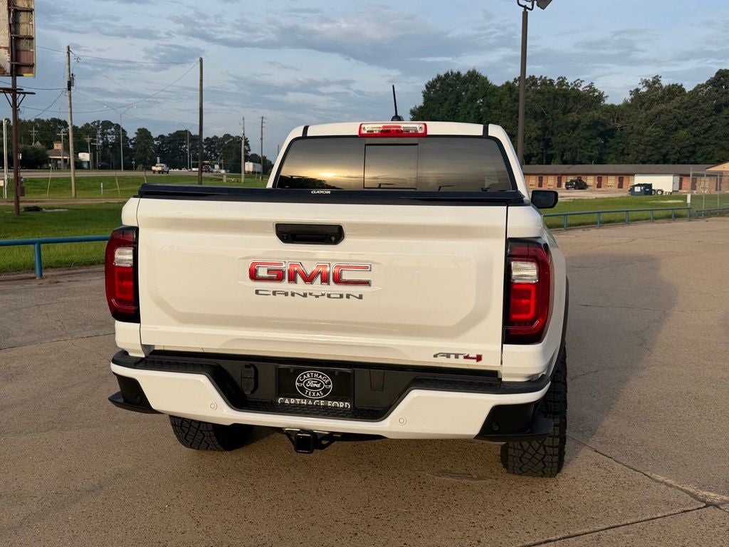 2024 GMC Canyon AT4