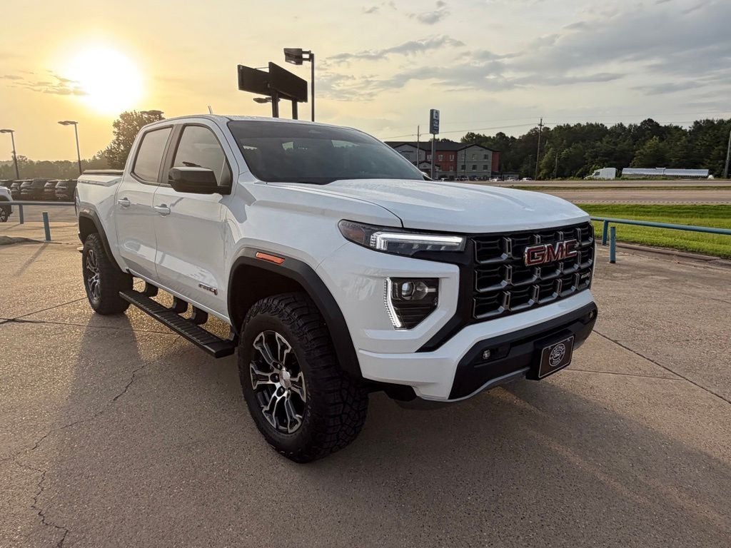 2024 GMC Canyon AT4
