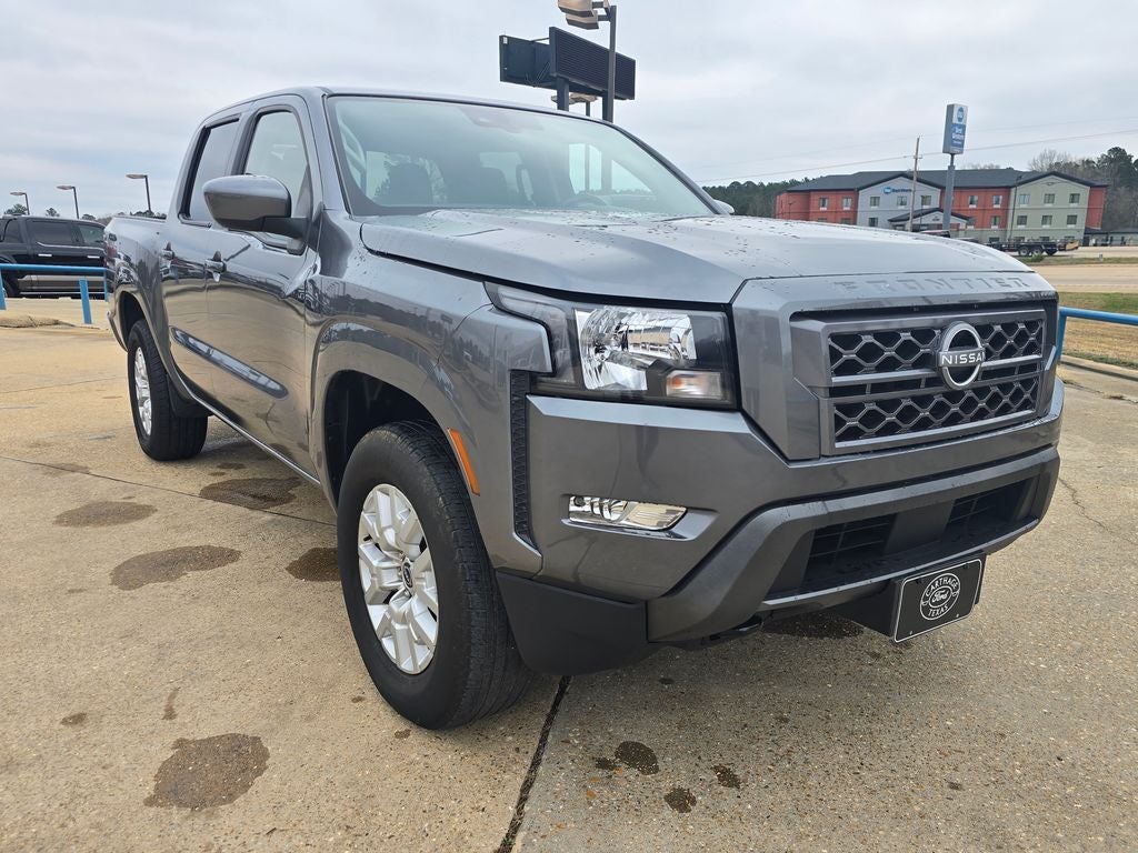 2024 Nissan Frontier SV