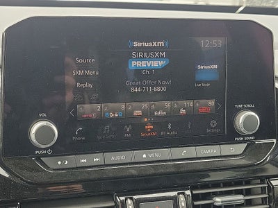 2025 Nissan Pathfinder SV
