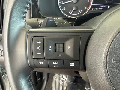 2025 Nissan Pathfinder SV