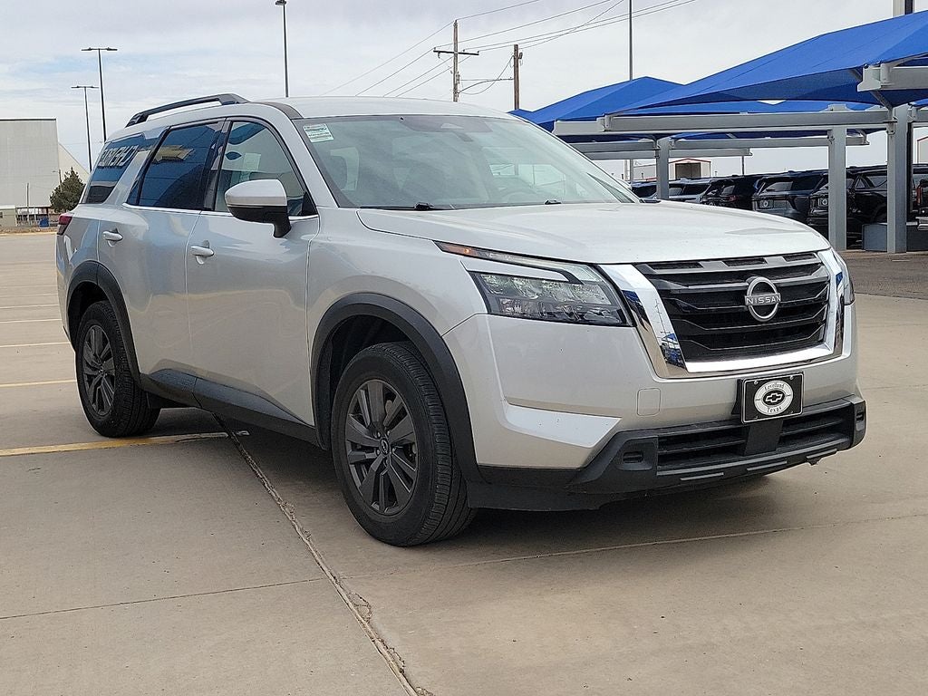 2025 Nissan Pathfinder SV