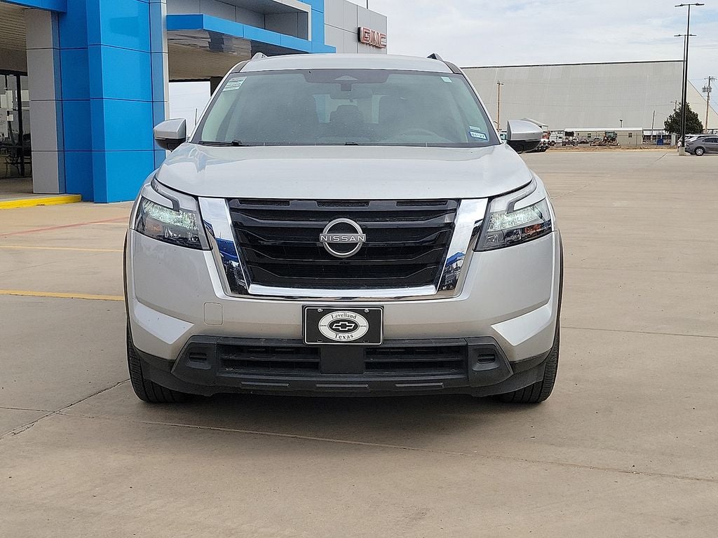 2025 Nissan Pathfinder SV