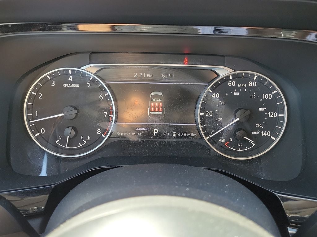 2025 Nissan Pathfinder SV