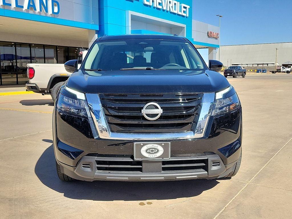 2025 Nissan Pathfinder SV
